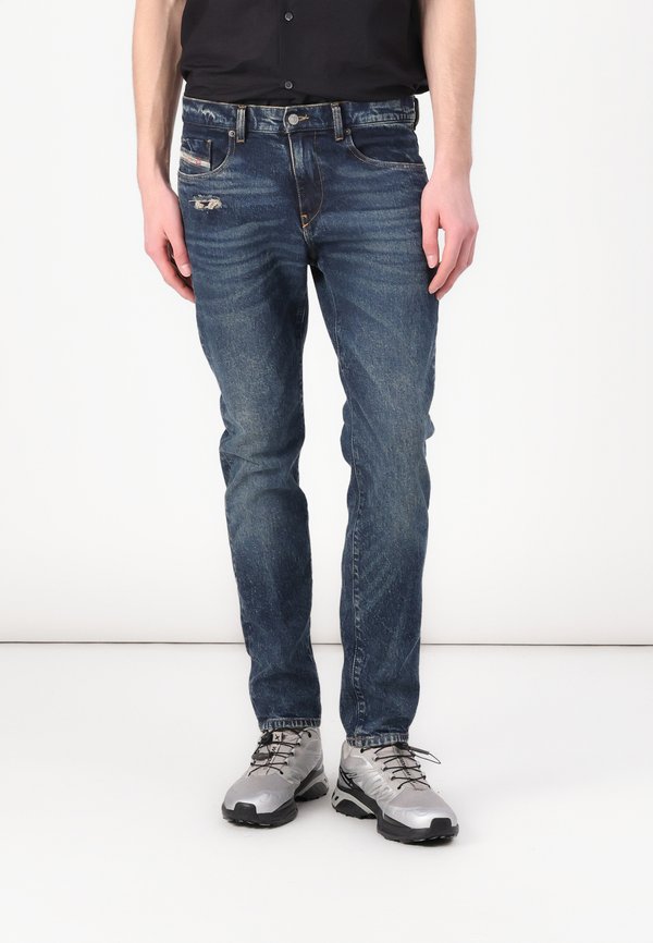 D STRUKT - Slim fit jeans