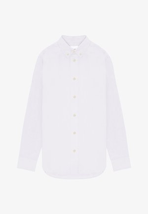 Langärmliges weißes Button-Up-Shirt aus Baumwolle, mit einem spitzen Kragen, goldenen Knöpfen und einem abgerundeten Saum mit einer glatten Textur.