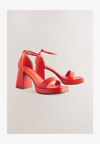 Sélectionné, orange