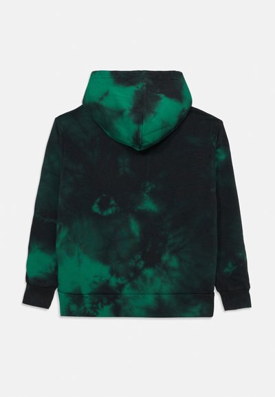 Schwarzer und grüner Batik-Hoodie mit Kordelzugkapuze, gerippten Bündchen und strukturiertem Stoff, sichtbaren Farbmuster im gesamten Shirt.