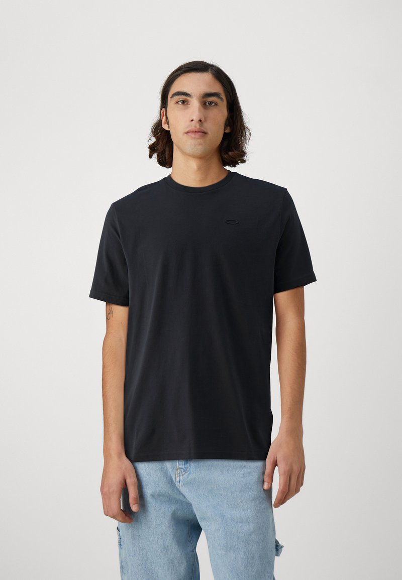 Oakley - RELAX TEE 2.0 - Lihtne T-särk - blackout, Suurenda
