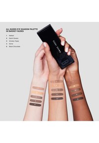 Bobbi Brown NUDES EYE SHADOW PALETTE - Polvere sopracciglia - smokey nudes