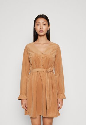 Vero Moda VMNINA BUTTON SHORT DRESS - Särkkleit - tobacco brown