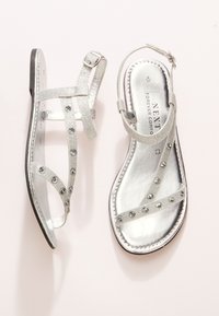Next Sandaalit nilkkaremmillä - silver-coloured