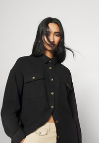 Noisy May NMFLANNY LONG SHACKET - Giacca leggera - black