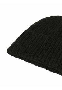 Bonnet en tricot noir avec une texture côtelée, en tissu doux et un revers replié. Le design présente une apparence chaude et tricotée de près.