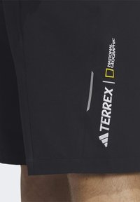 adidas Performance MEN NATIONAL GEOGRAPHIC SHORTS - Shorts - black