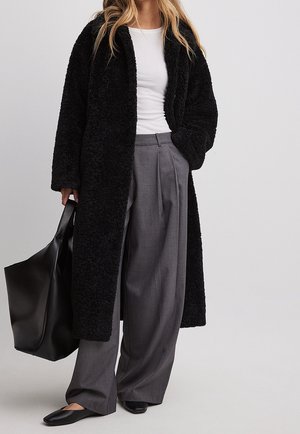 Wintermantel - black