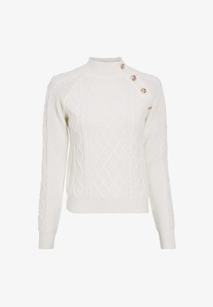 Pull en maille blanche avec un col montant, arborant des motifs en losange et trois boutons dorés décoratifs à l'épaule. Tissu texturé dans l'ensemble.