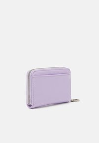 Calvin Klein Jeans SCULPTED ZIP AROUND - Portafoglio - pastel lilac