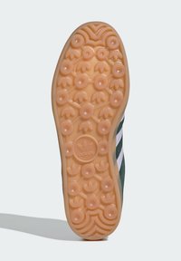 adidas Originals GAZELLE INDOOR UNISEX - Sporta apavi - mineral green silver dawn silver green