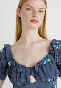 Free People BALI SANTA CRUZ DRESS - Maxi-jurk - vintage indigo