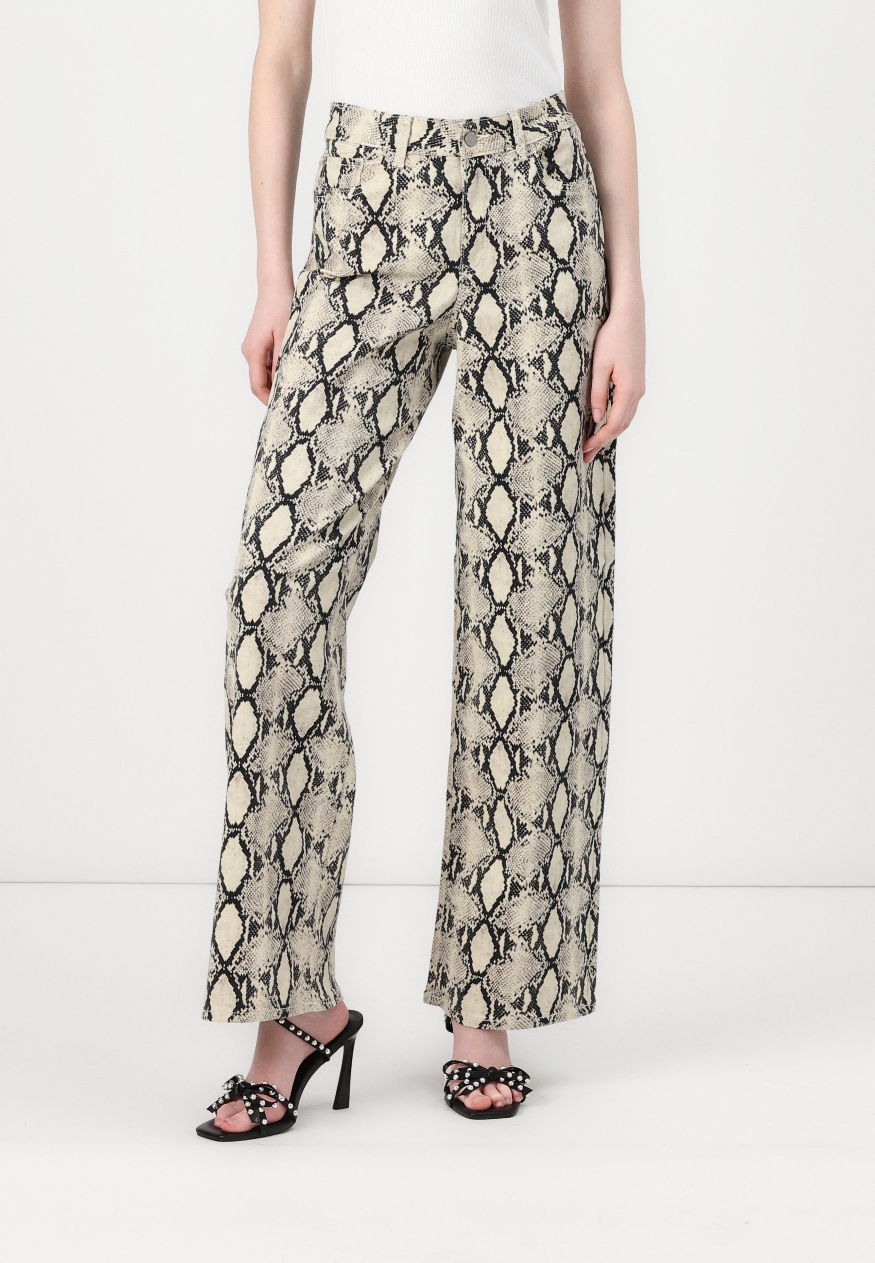 ☆AVANDRESS☆ Wide Straight Denim Pants Cream 21AV004 2c6069b2c1534a71871c39c438d873