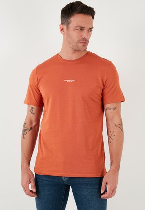 Buratti REGULAR FIT - T-shirt basic - cinnamon