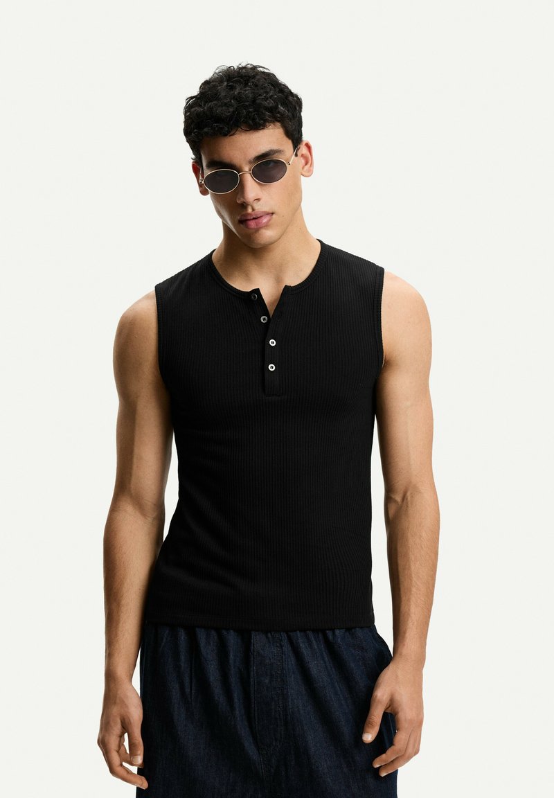 Bershka - BUTTONS - Top - black, Vergrößern