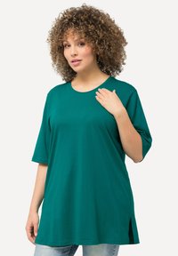 Ulla Popken PLUS SIZE SHORT SLEEVE TEE  - Basic T-shirt - classic emerald