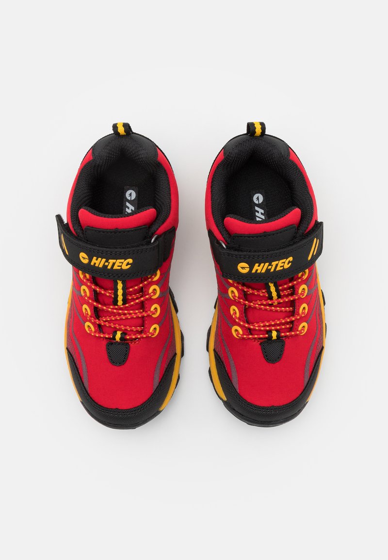 HI-TEC BLACKOUT LOW UNISEX - Hiking shoes - red/black/yellow 