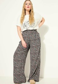 Studio Untold HIGH WAIST MILLEFLEUR  - Pantalones - black