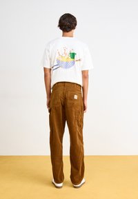 Carhartt WIP SINGLE KNEE PANT - Nohavice - deep brown rinsed