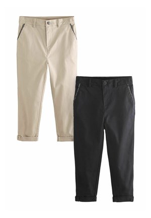 Deux paires de pantalons à revers : l'une beige avec des poches zippées, l'autre noire avec des détails assortis. Les deux sont en tissu léger.