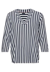 Blusa a righe blu navy e bianche con maniche a tre quarti, scollatura a V e vestibilità ampia. Realizzata in materiale leggero con una texture liscia.