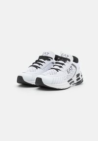 EA7 Emporio Armani CRUSHER DISTANCE UNISEX - Sneakers basse - white/black