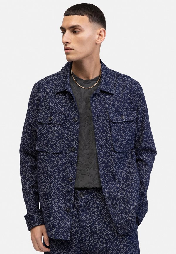 BRYANT OVERSHIRT REGULAR FIT - Shirt - sky captain