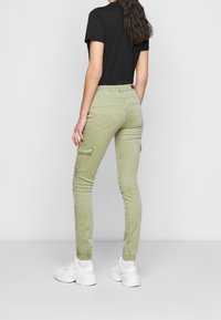 ONLY Tall Cargobroek - green