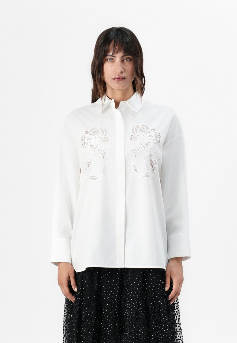 Maje Overhemdblouse wit