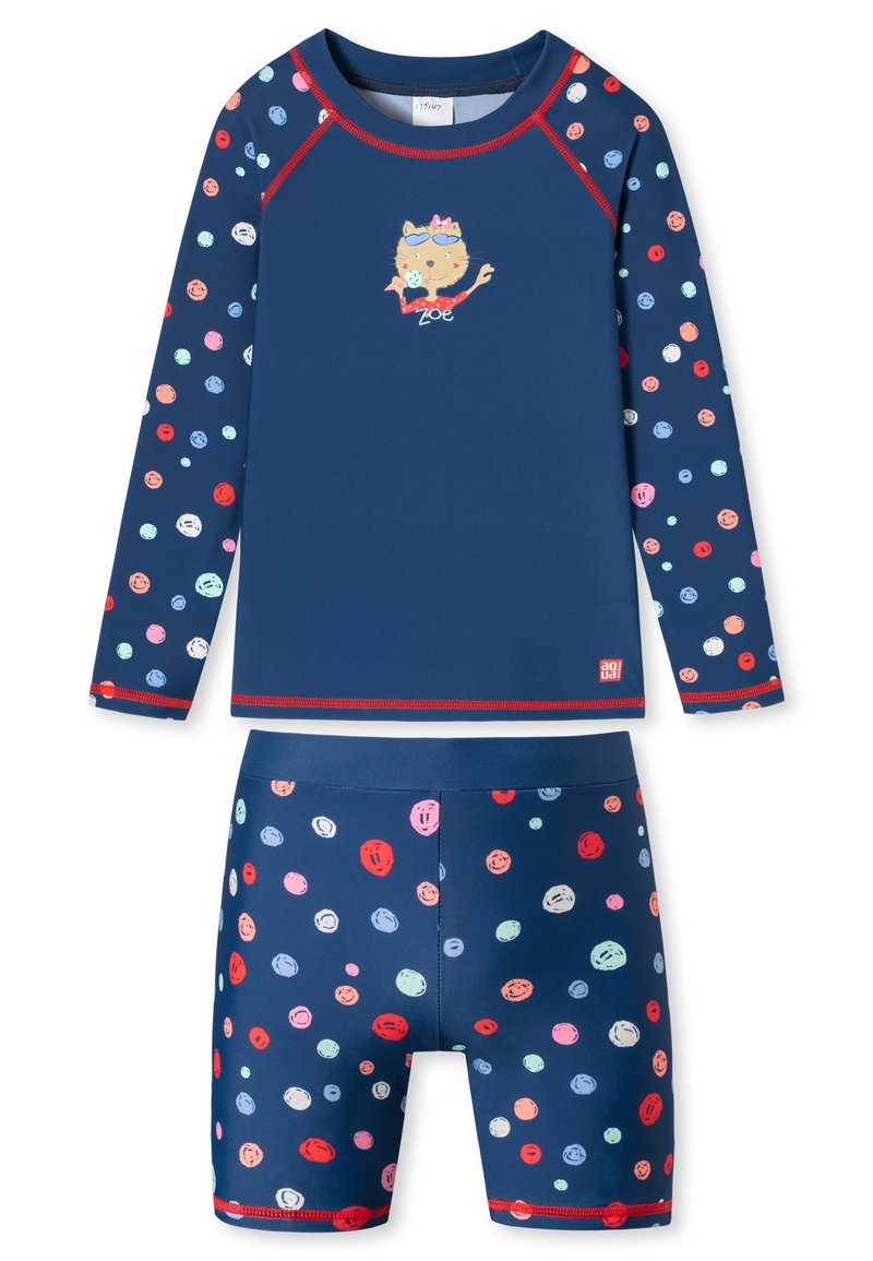 Marineblauwe zwemset met een top met lange mouwen, versierd met kleurrijke stippen en een kattenafbeelding, gecombineerd met shorts in hetzelfde patroon.
