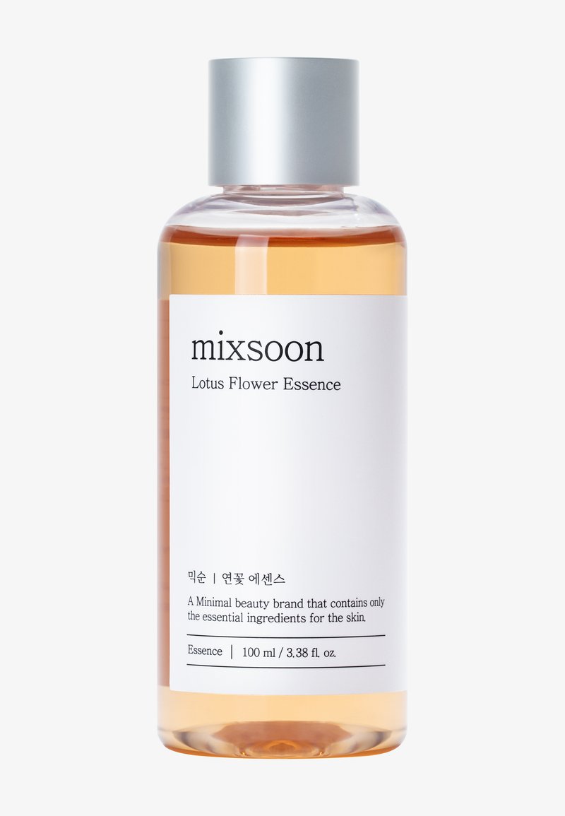 Transparante fles met lotusbloesemextract, ronde vorm, vloeibare amberkleur, zilveren dop, met een wit etiket waarop zwarte tekst staat.