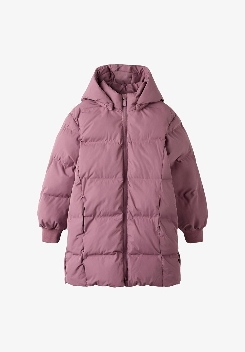 Podložena jakna v nežni mauve barvi z zadrgo in kapuco. Ima elastične manšete in vodoravno prešito vzorčenje za izolacijo.