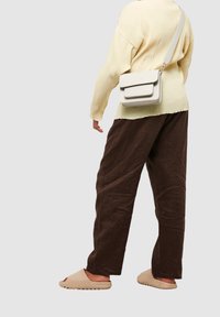 HVISK Skuldertasker - light grey