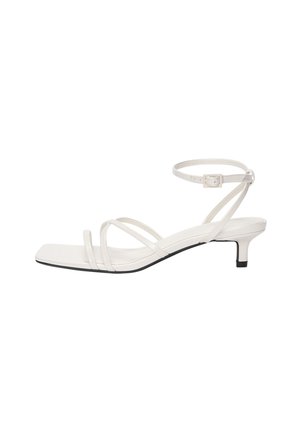 PULL&BEAR Sandals - white