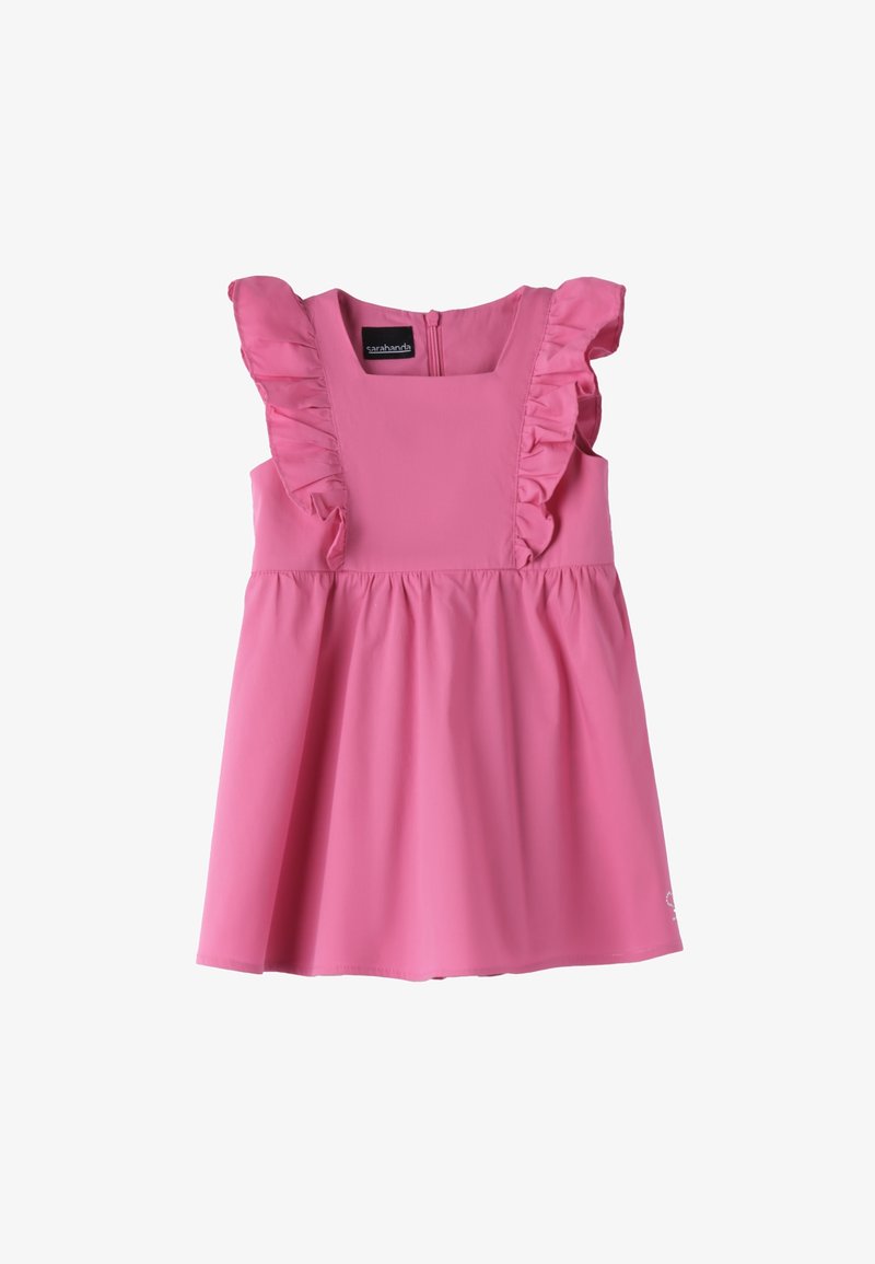 Vestido sin mangas de color rosa con acentos de volantes en los hombros, escote cuadrado y falda acampanada. El material parece suave y ligero. Cierre de cremallera en la parte posterior.