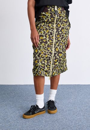 MIDI SKIRT CAMO - A-line skjørt - olive