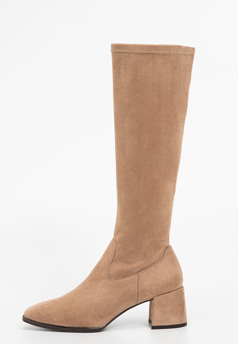 Botas