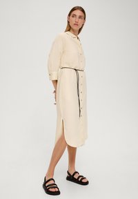 s.Oliver BLACK LABEL Blusenkleid - hellgelb