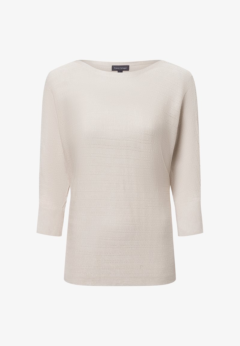 Hellbeige gestrickter Pullover mit einem Bootsausschnitt, Dreiviertelärmeln, einem strukturierten horizontalen Streifenmuster und gerippten Bündchen.