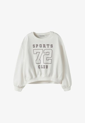 Hvid langærmet sweatshirt med ribstrikkede manchetter og kant, med teksten "SPORTS 72 CLUB" trykt i gråt på forsiden.