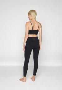 Yogasearcher NALA - Retuusid - black