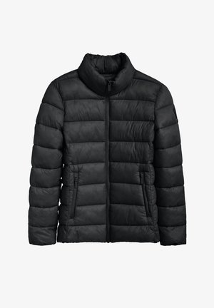 Czarna kurtka puchowa z kołnierzem stójkowym, zamek błyskawiczny i dwie boczne kieszenie. Wzór pikowania z poziomymi szwami, gładka faktura.