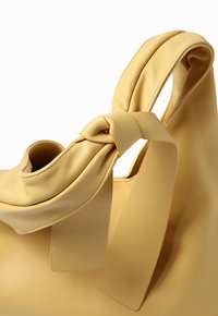 TATUUM NATI - Kabelka - yellow