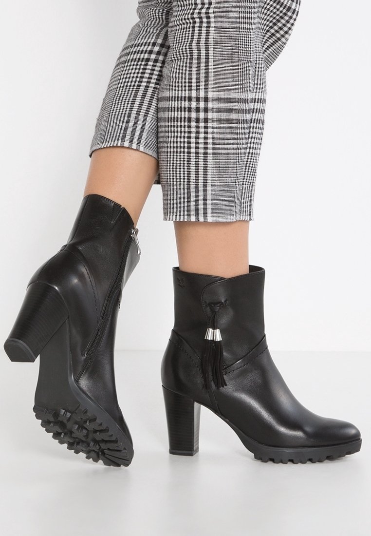 Caprice Botines con plataforma - black