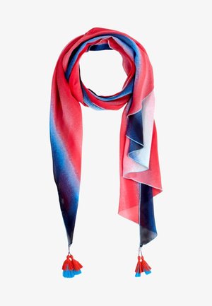 Longue écharpe dégradée rouge, bleu et blanc, ornée de pompons rouges et bleus aux deux extrémités.