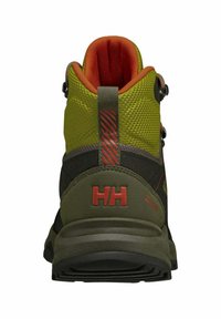 Hikingová bota se zelenou síťovinou, oranžovým podšívkou, černou podrážkou a texturovanými detaily. Obsahuje logo a nastavitelnou mechaniku.