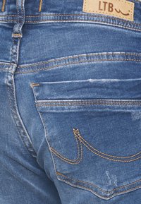 LTB VALERIE - Calças de ganga bootcut - adalie safe wash