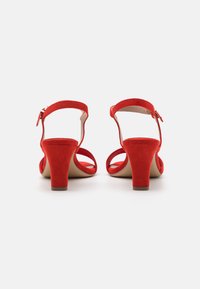 Tamaris Sandaalid - red