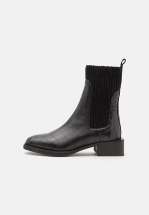 Paul Smith, WOMENS SHOE MATOLA CROC PRINT - Bottines - black