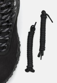 Timberland MOTION SCRAMBLE WP - Augsti sporta apavi - black